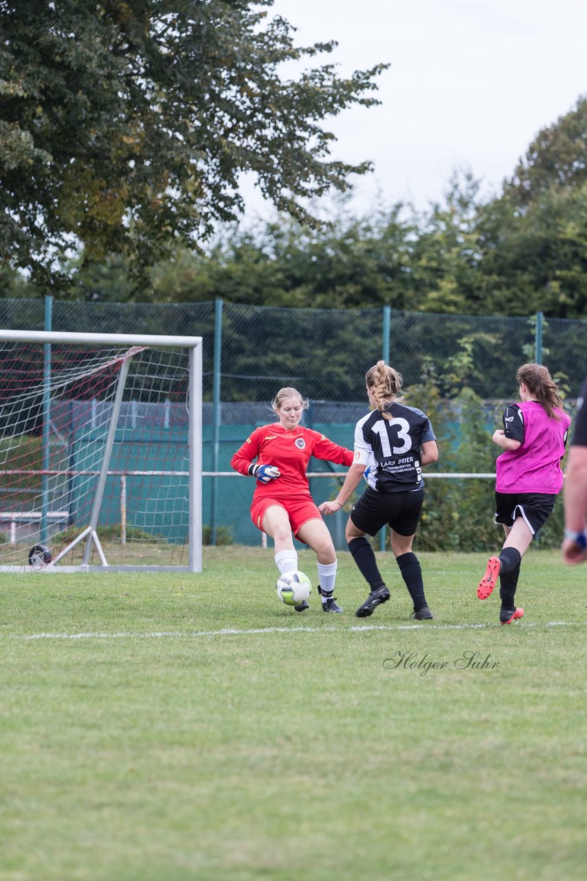 Bild 322 - Frauen Grossenasper SV - SV Steinhorst/Labenz : Ergebnis: 1:3